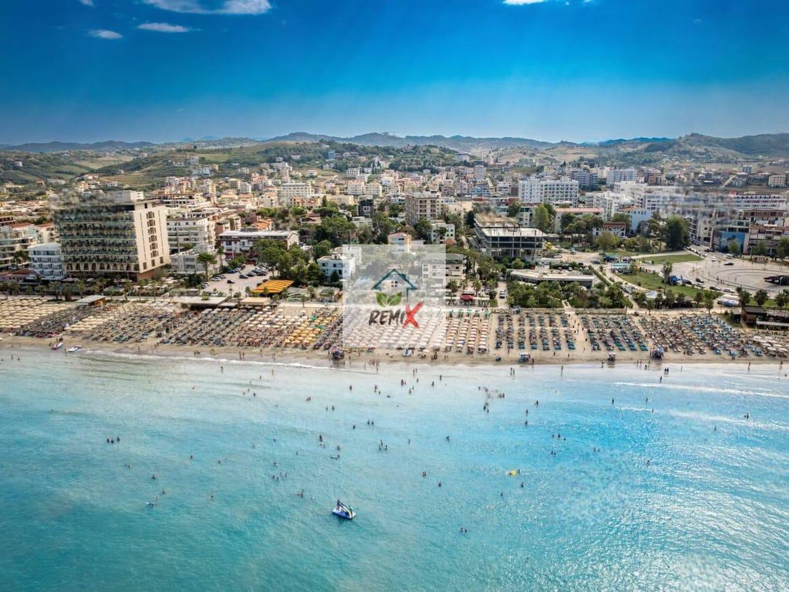 SHITET BAR RESTORANT NË PLAZHIN E GOLEMIT