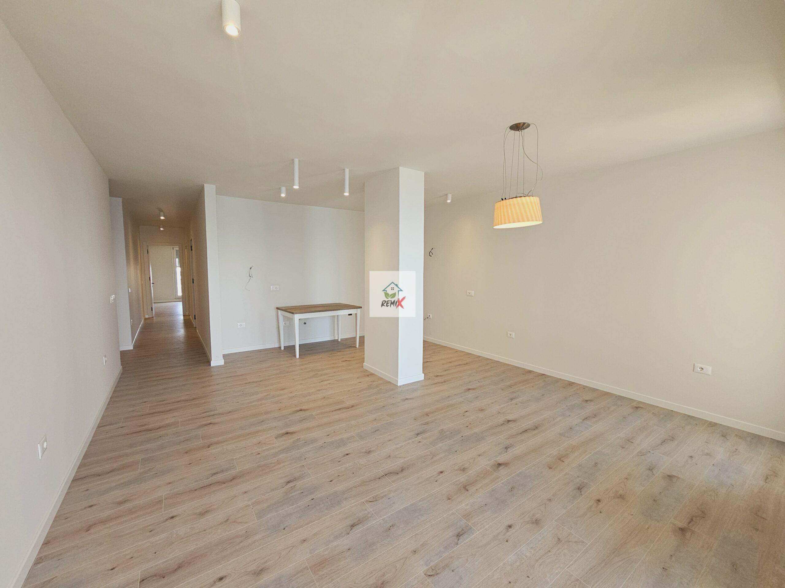 SHITET APARTAMENT ME PAMJE NGA DETI 2+1 TEK SHKEMBI I KAVAJES