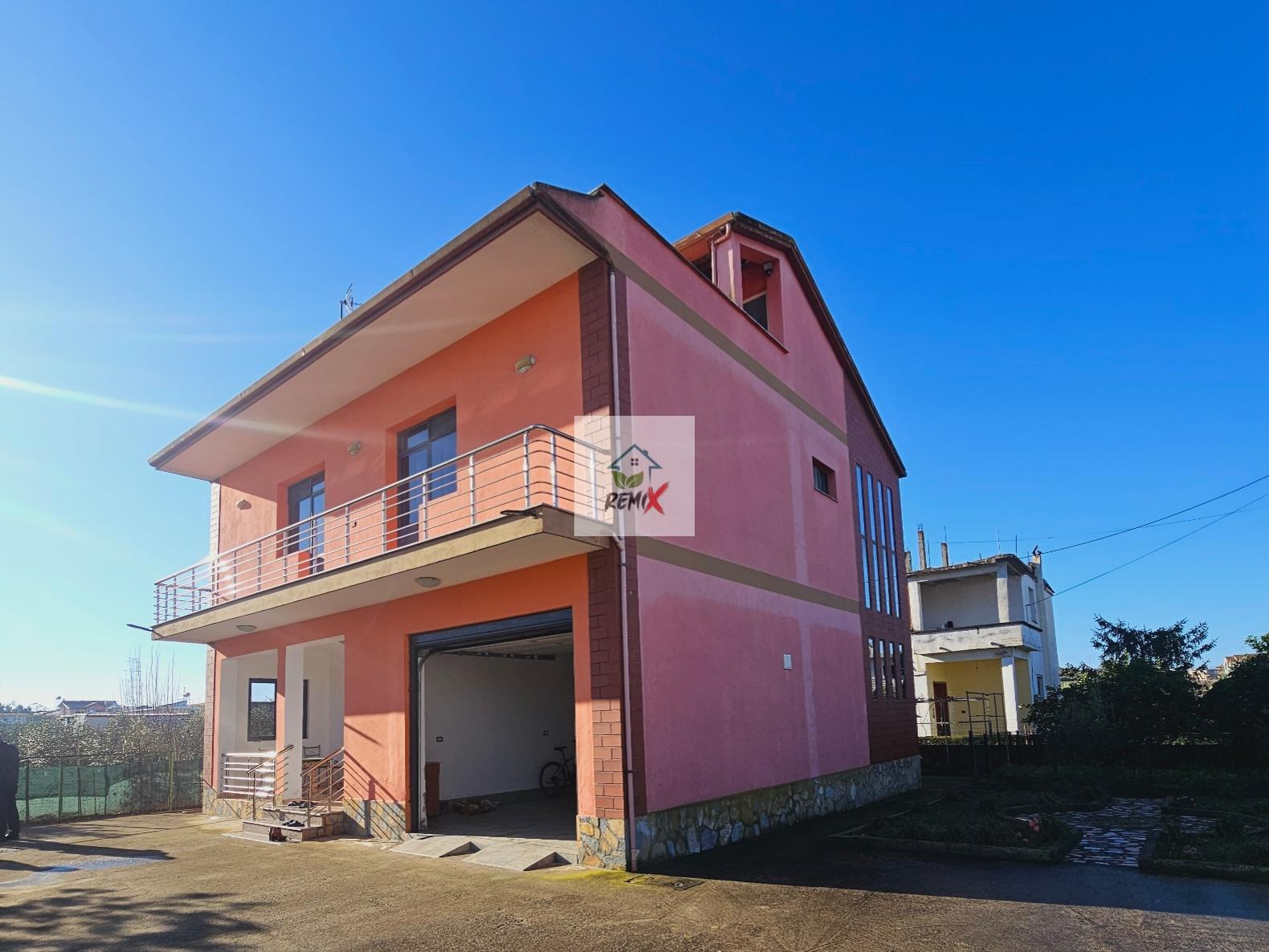 VILE 2 KATE PER SHITJE NE XHAFZOTAJ, DURRËS