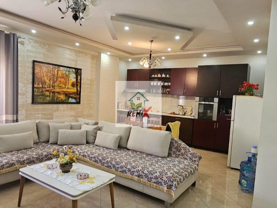 SHITET APARTAMENT 2+1+2 TEK ISH URT DURRES
