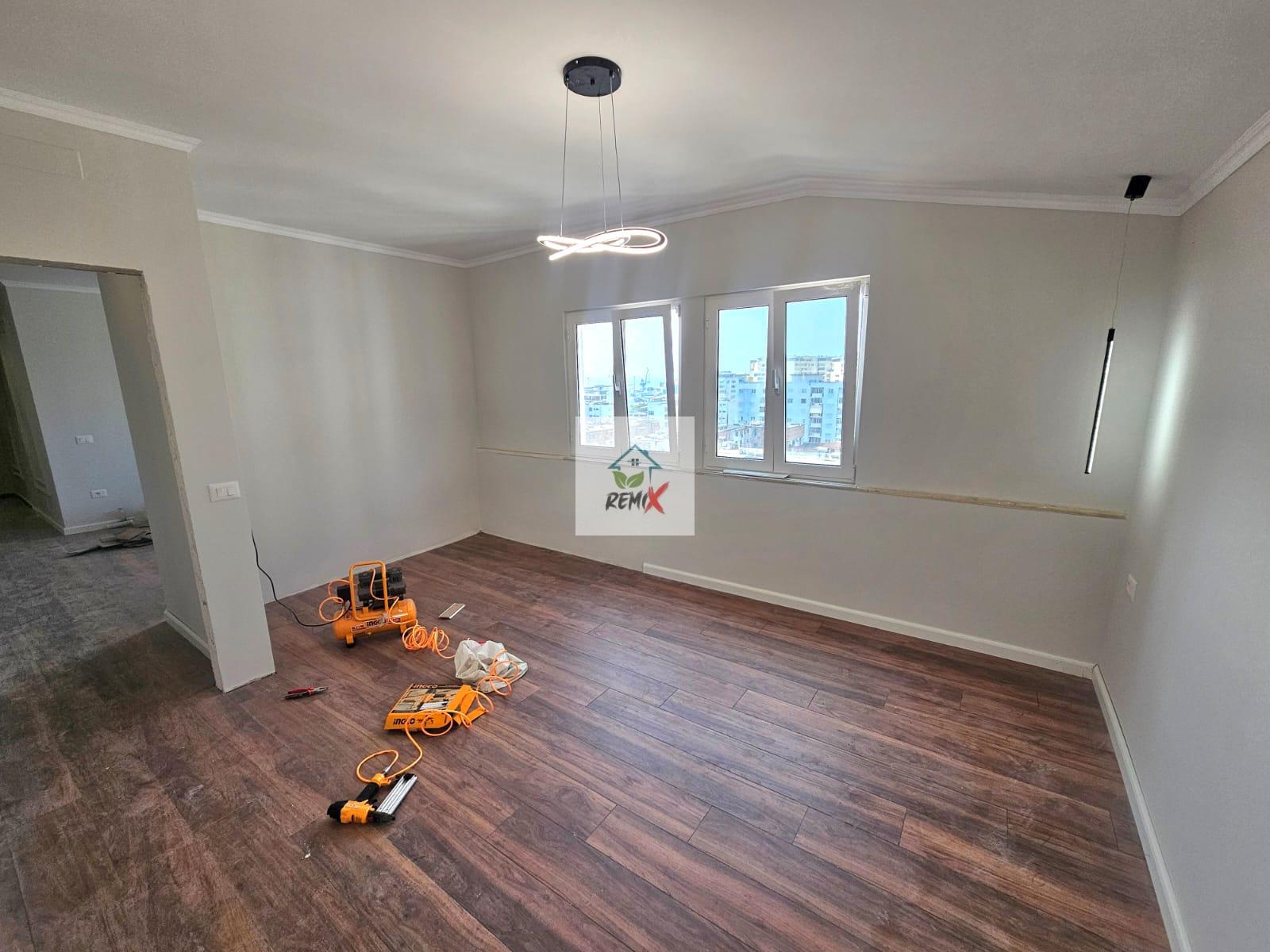 SHITET APARTAMENT 2+1 PRANE MARKATES