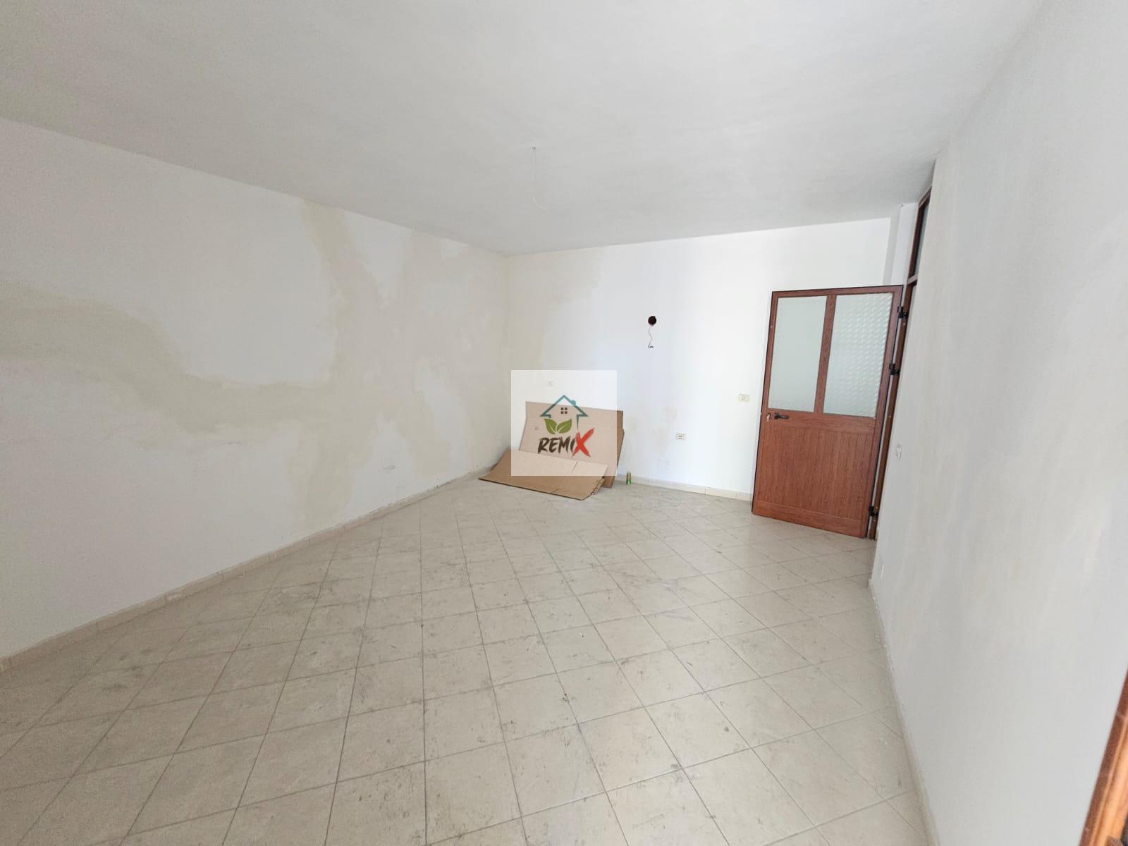 SHITET APARTAMENT 3+1+2 NE PLAZHIN ILIRIA, DURRËS