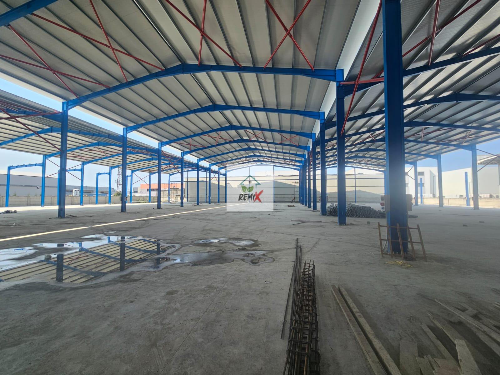 JEPEN ME QERA 2 KAPANONE NË AUTOSTRADËN TIRANË – DURRËS