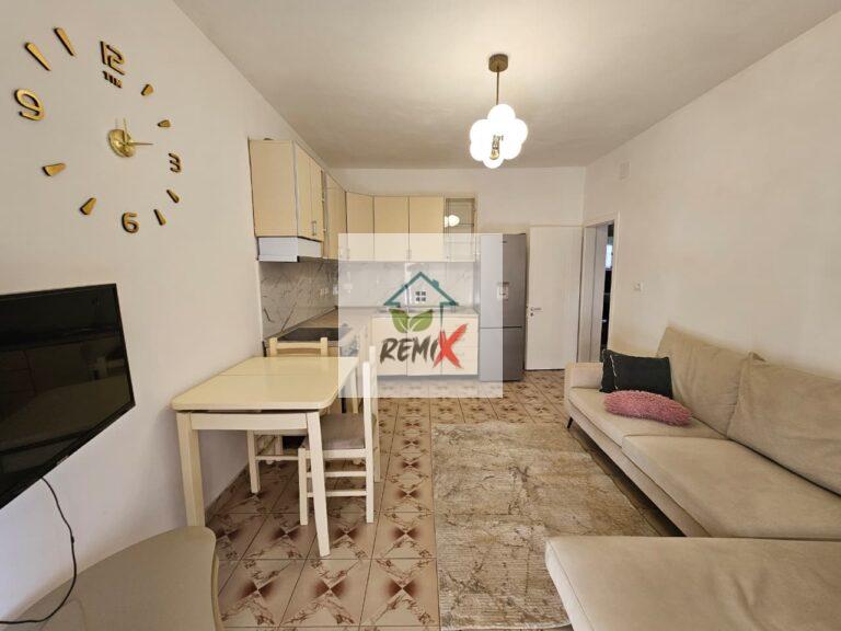 JEPET ME QERA APARTAMENT 2+1 PRANE RAJONIT TE POLICISË