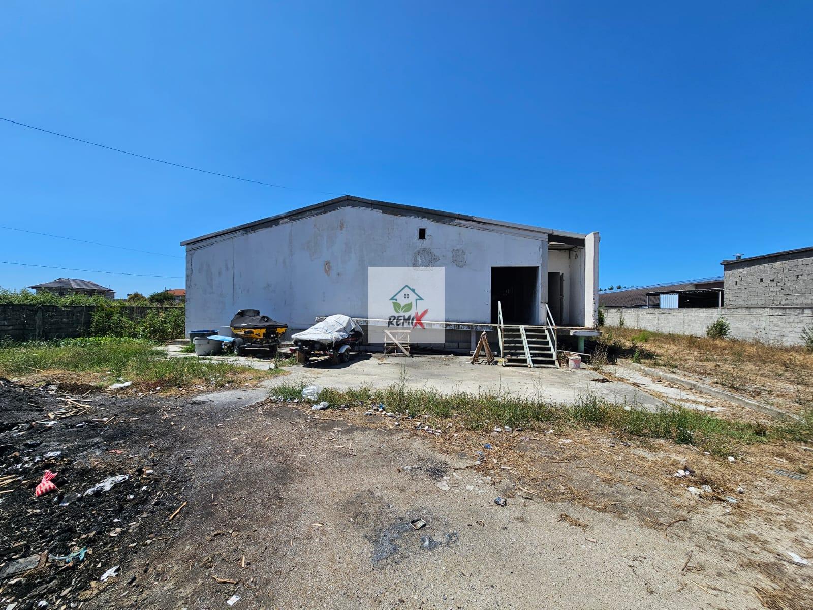 MAGAZINË PËR SHITJE – XHAFZOTAJ, DURRËS