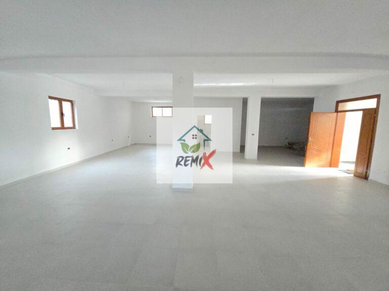 JEPET ME QERA AMBJENT BIZNESI BUZE RRUGE NE PLEPA DURRES