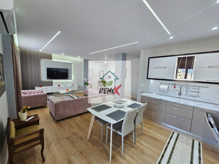SHITET APARTAMENT 3+1 – ZONA E MARKATËS, DURRËS