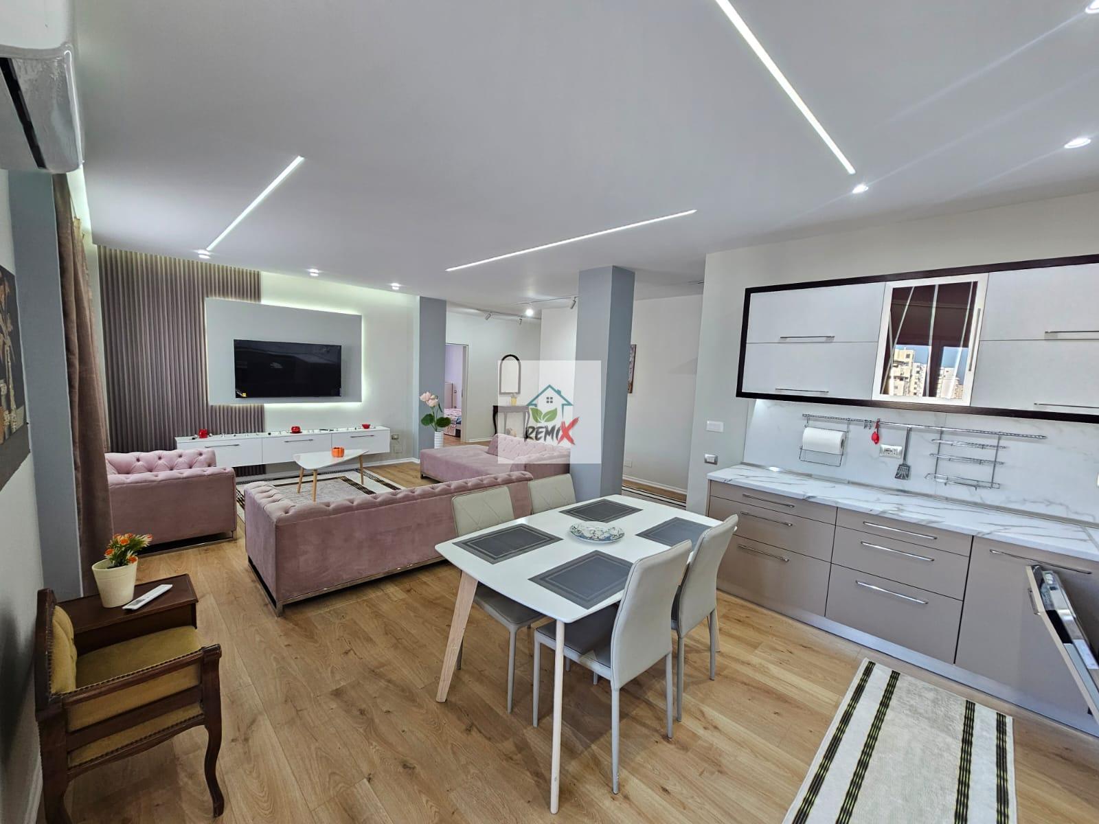 SHITET APARTAMENT 3+1 – ZONA E MARKATËS, DURRËS