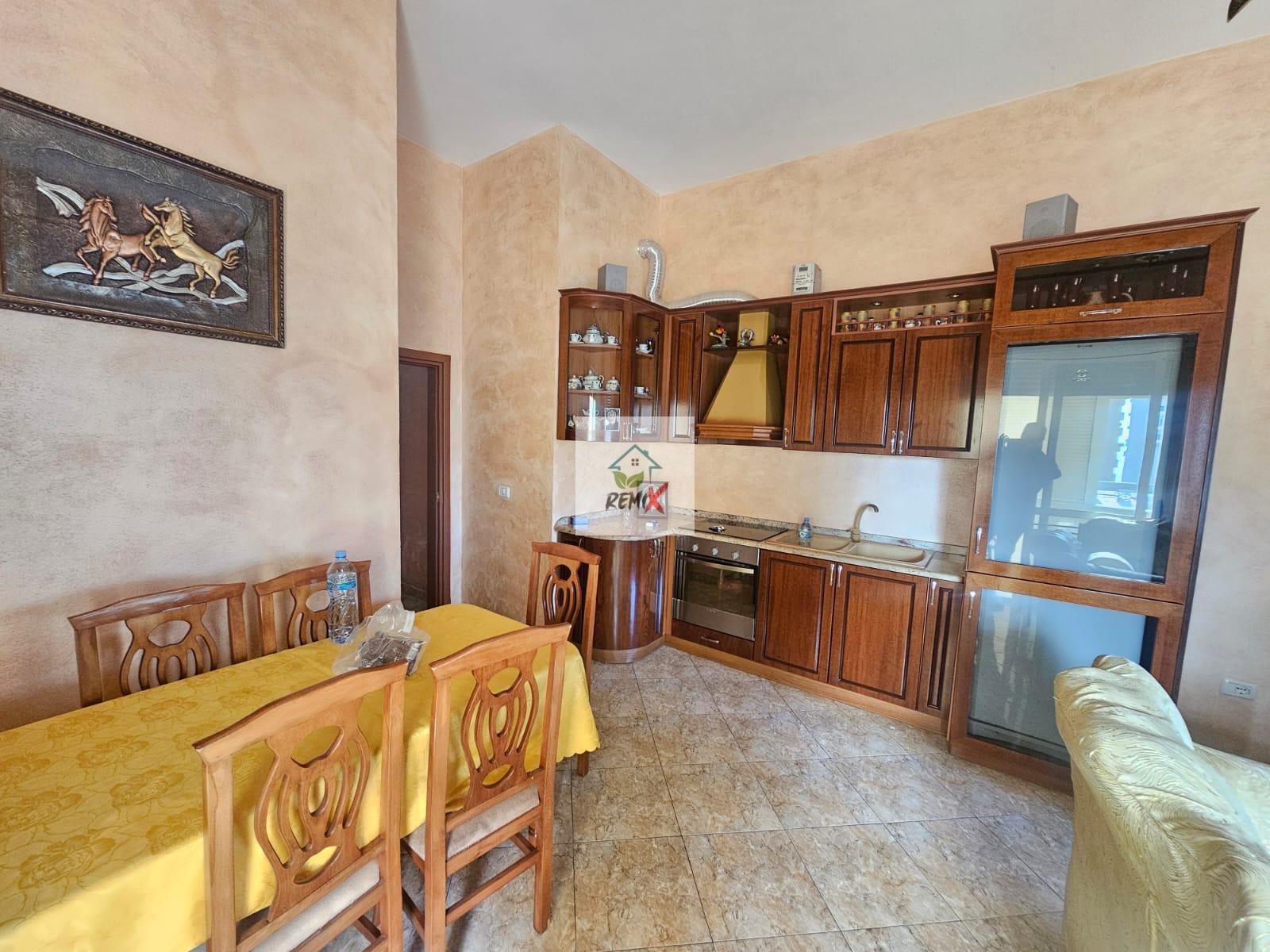 SHITET APARTAMENT 3+1, VOLLGA – PAMJE DETI