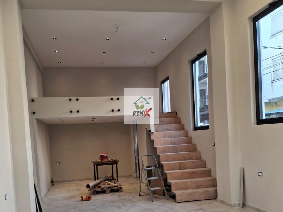 JEPET ME QERA AMBJENT BIZNESI BUZE RRUGE NE QENDER , DURRES