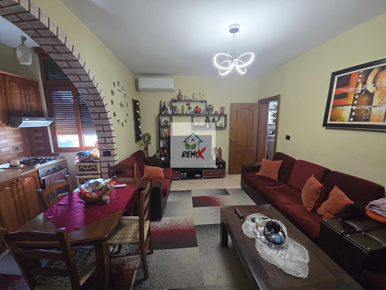 SHITET APARTAMENT 2+1+2 PRANE SPITALIT, DURRES