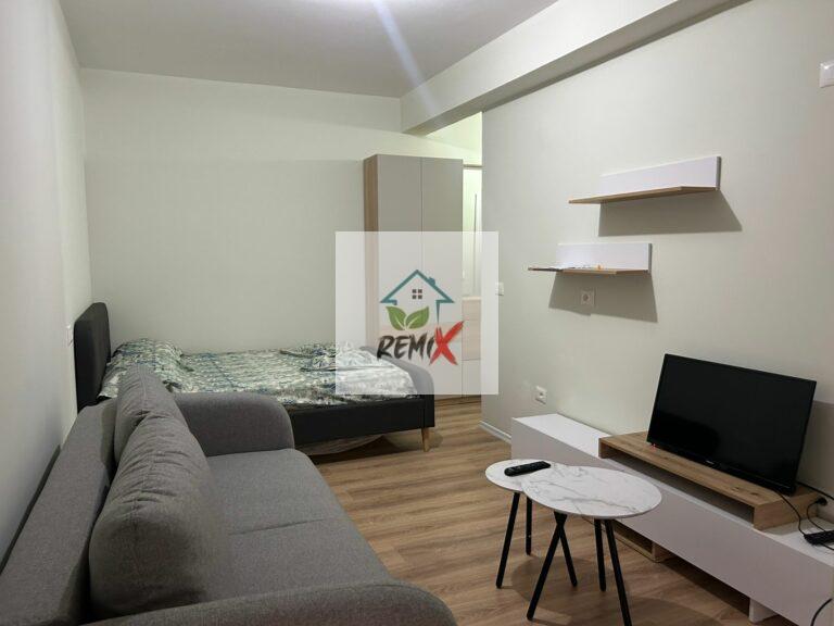 SHITET SUPER GARSIONIERE , 30M larg detit , SHKEMBI KAVAJES .