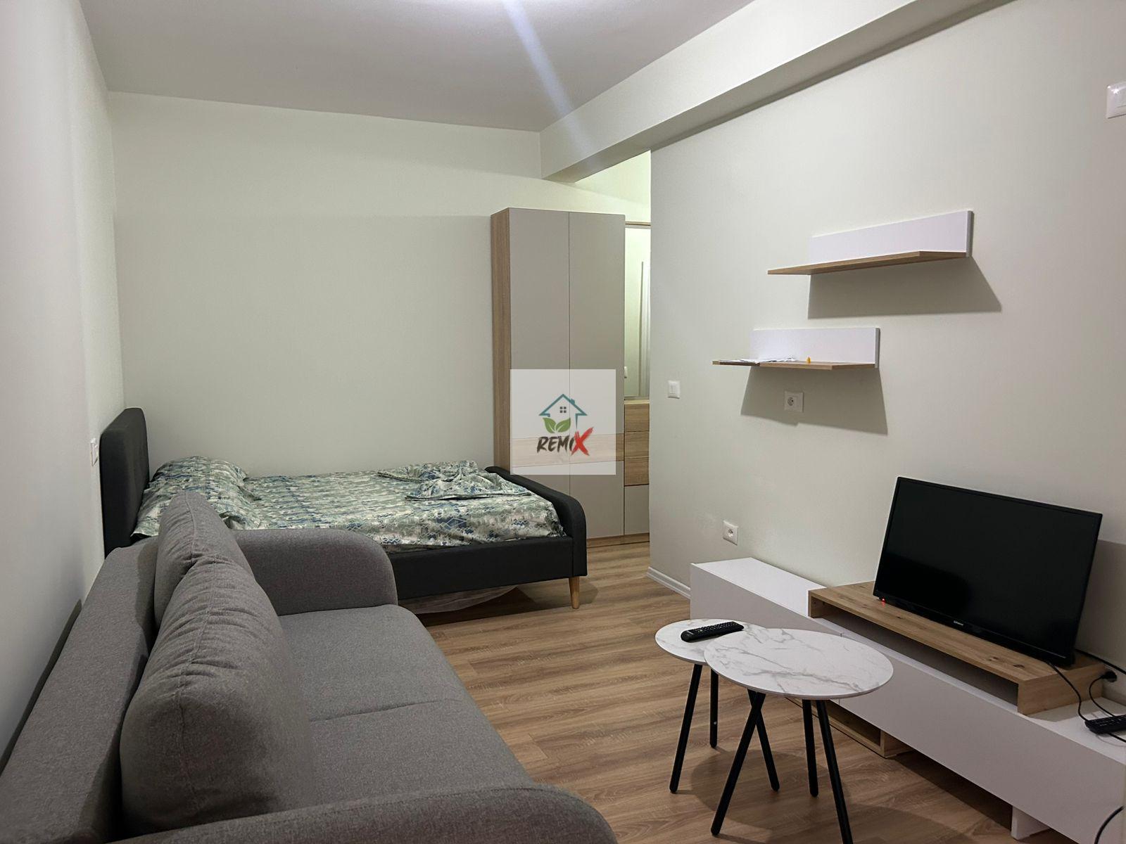 SHITET SUPER GARSIONIERE , 30M larg detit , SHKEMBI KAVAJES .