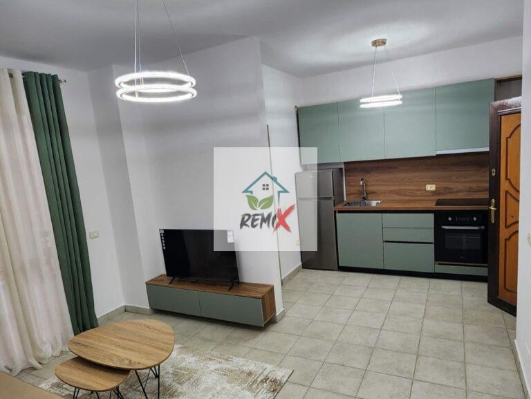 SHITET APARTAMENT 1+1 PRANË HOTEL ADRIATIK