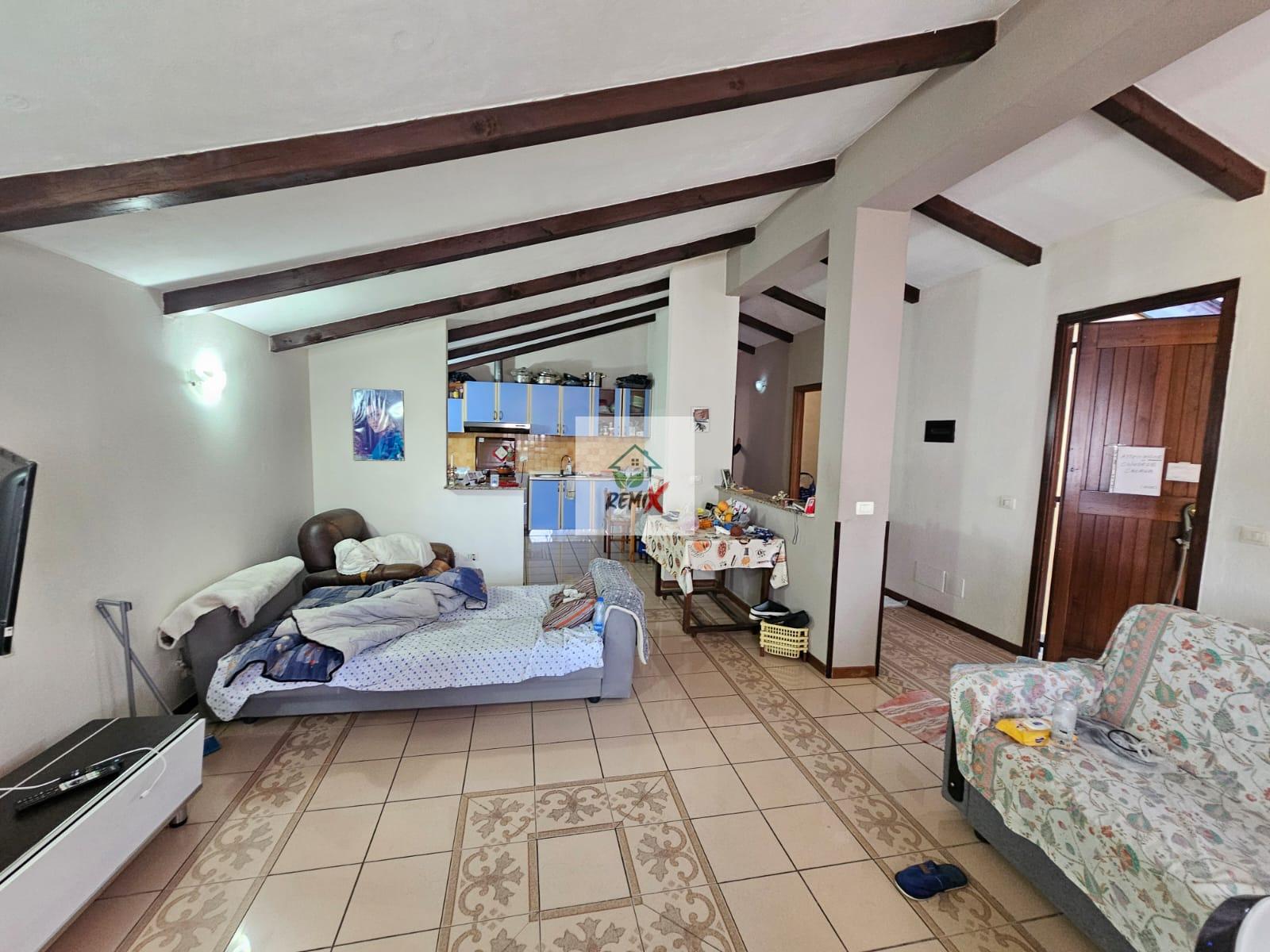 SHITET APARTAMENT 3+1 PRANE KAZAZIT, DURRES