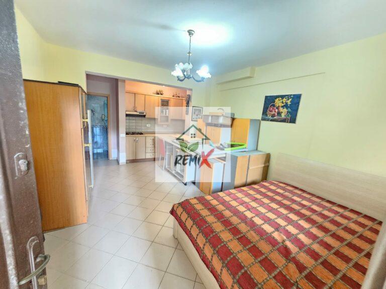 🏖️ SHITET GARSONIERE ME OBORR – SHKËMBI I KAVAJËS, DURRËS