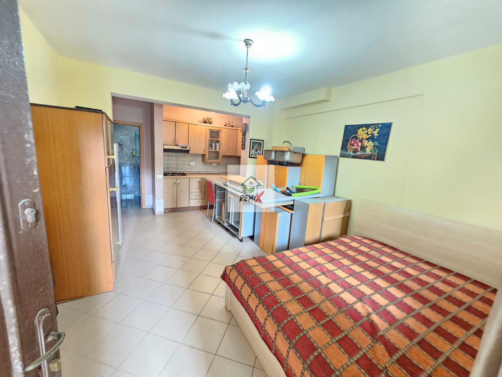 đïž SHITET GARSONIERE ME OBORR â SHKĂMBI I KAVAJĂS, DURRĂS