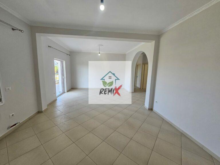 JEPET ME QERA SUPER APARTAMENT 2+1 NE ISH KËNETË DURRËS
