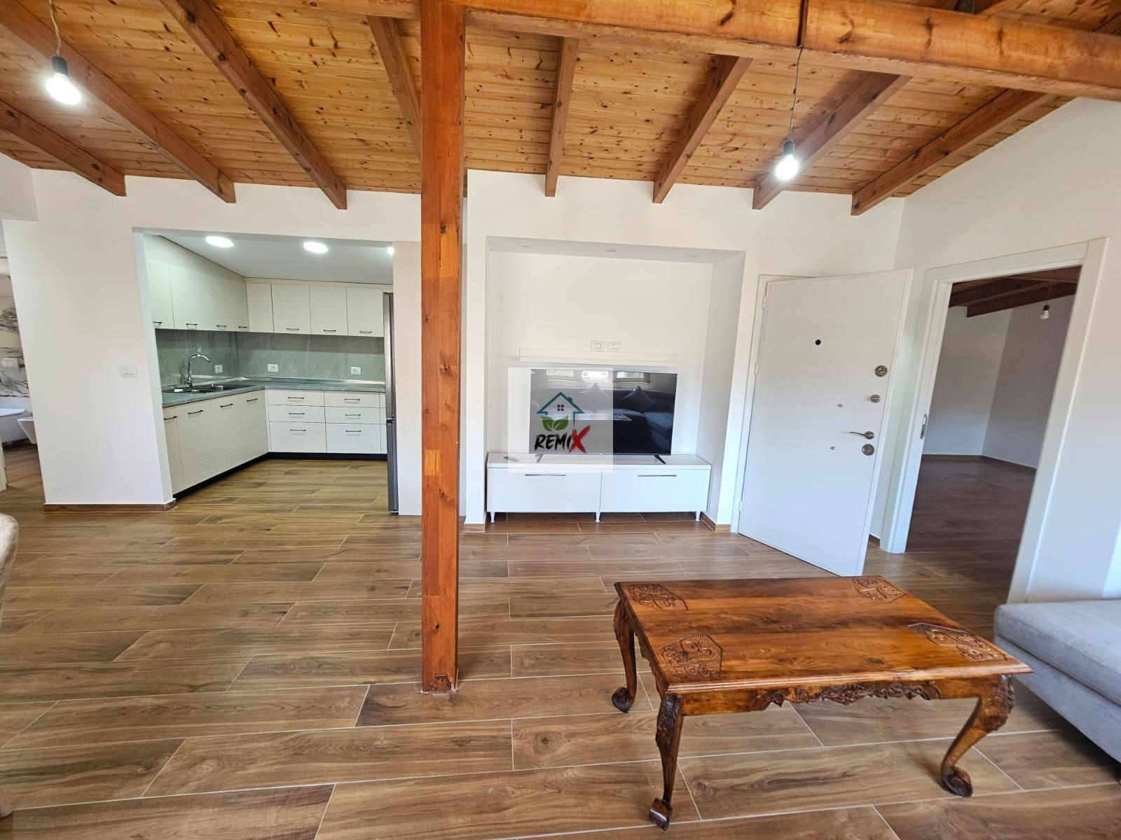 Jepet super apartament me qira – Përballë 2 Gjelave
