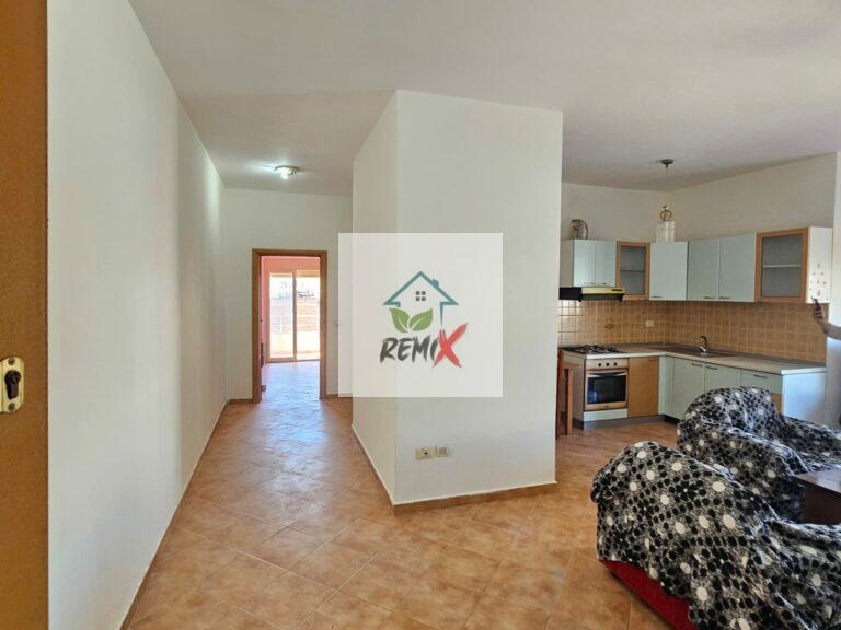 🏡✨ Shitet apartament fantastik 2+1 pranë Rajonit të Policisë!