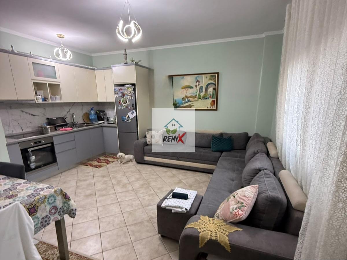 SHITET APARTAMENT 1+1 – MALI I ROBIT