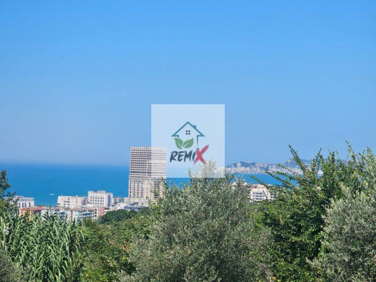 SHITET TOKË NË KRYEMEDHENJ, GOLEM – PAMJE NGA DETI! 🏡